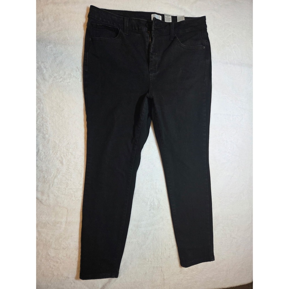 335 | Time and Tru Women's 14 Short Black Skinny Jeans Jeggings Stretch